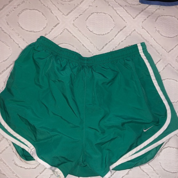 Nike shorts - Picture 6 of 6